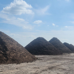 Living Earth Aledo Mulch and Soil Piles
